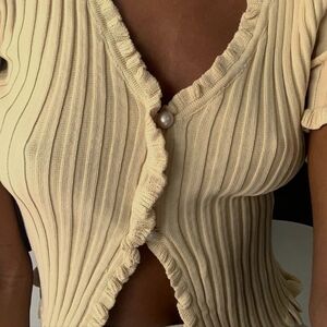 NWOT Princess Polly Beige Cropped & Ribbed Cardigan/ Top    Size S/M